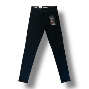 Levi’s 720 High-Rise Super Skinny - Size 27
